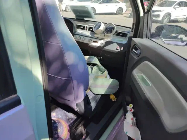 Wuling Hongguang Mini EV — Фото автомобиля 16