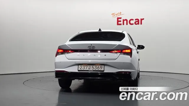 Hyundai AVANTE Avante (CN7) — Фото автомобиля 4