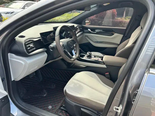 BYD Qin PLUS — Фото автомобиля 12