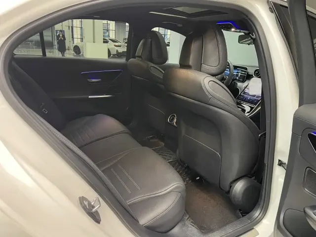 Mercedes-Benz Mercedes-Benz C-Class 2022 C 200 L Sport Version — Фото автомобиля 19