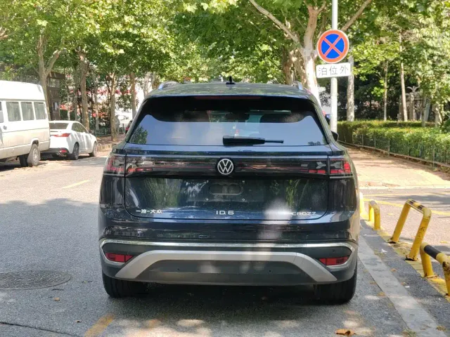 Volkswagen ID.6 Crozz — Фото автомобиля 8