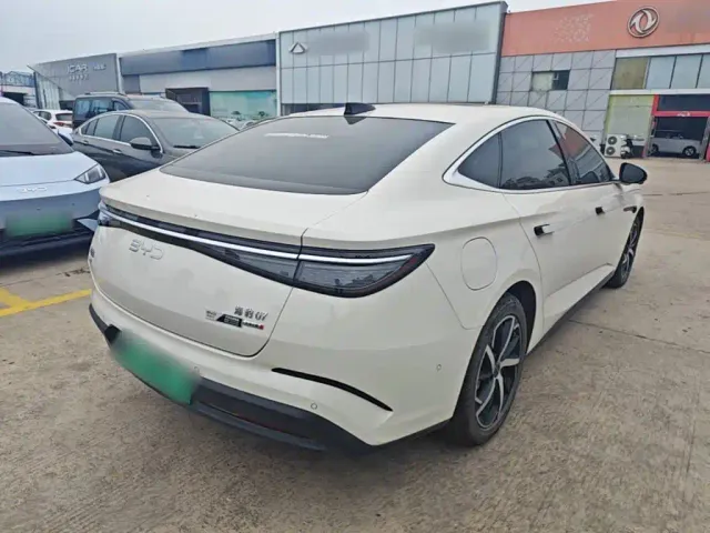 BYD Seal 07 DM-i — Фото автомобиля 6