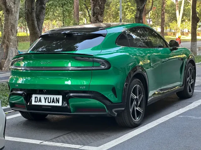 Xiaomi SU7 — Фото автомобиля 8