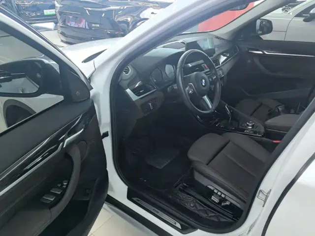 BMW X1 — Фото автомобиля 15