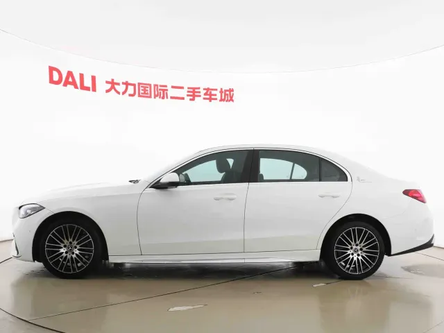 Mercedes-Benz C-Class — Фото автомобиля 12