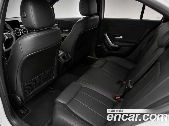Mercedes-Benz A-Class — Фото автомобиля 6