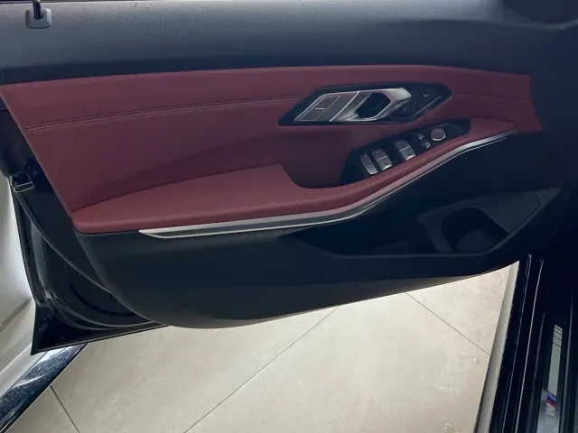BMW 3 Series — Фото автомобиля 7