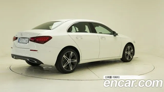 Mercedes-Benz A-Class — Фото автомобиля 2
