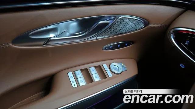 Genesis GV70 2.5T Бензин AWD — Фото автомобиля 18