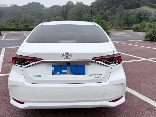 Toyota Corolla — Фото автомобиля 4