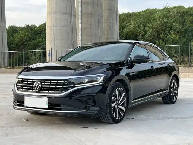 Фотография автомобиля — Volkswagen Passat