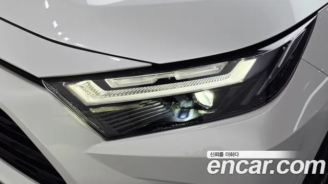 Toyota RAV4 — Фото автомобиля 22