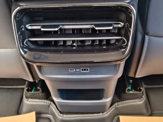 Geely Galaxy E5 — Фото автомобиля 9