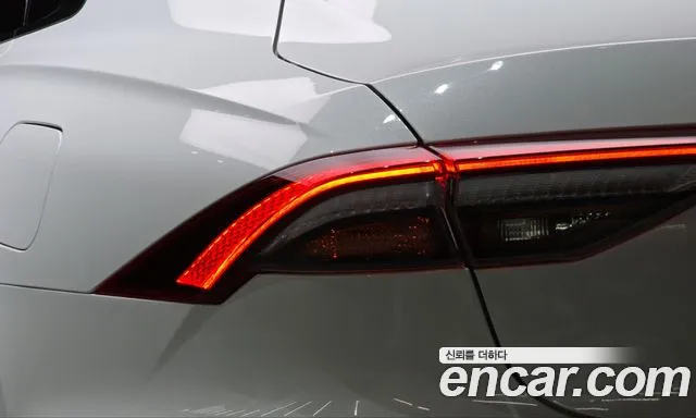 Hyundai Grandeur New — Фото автомобиля 8