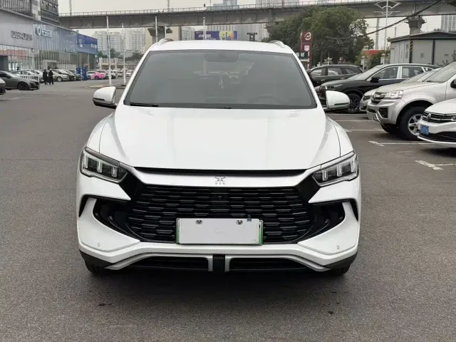 BYD Song Pro — Фото автомобиля 2