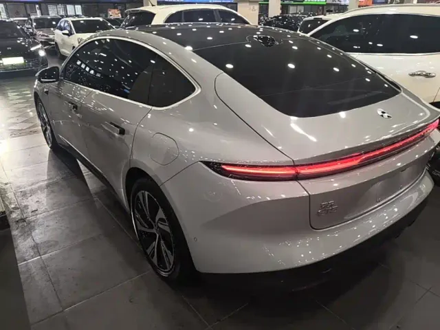 NIO NIO ET5 2022 75kWh — Фото автомобиля 4