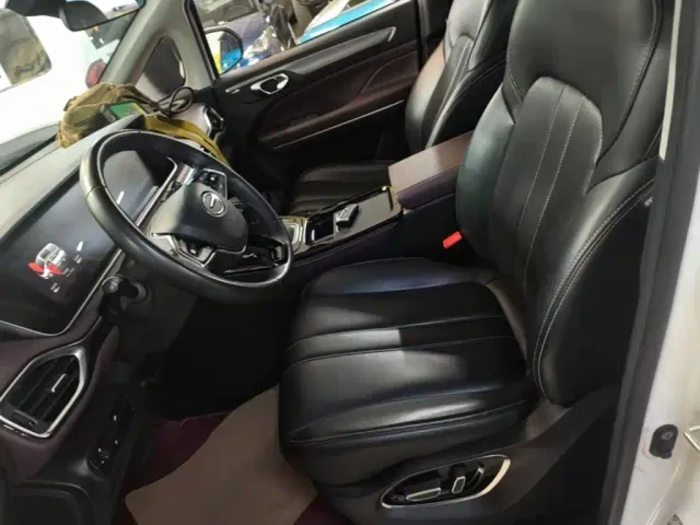 GAC Trumpchi M6 — Фото автомобиля 14