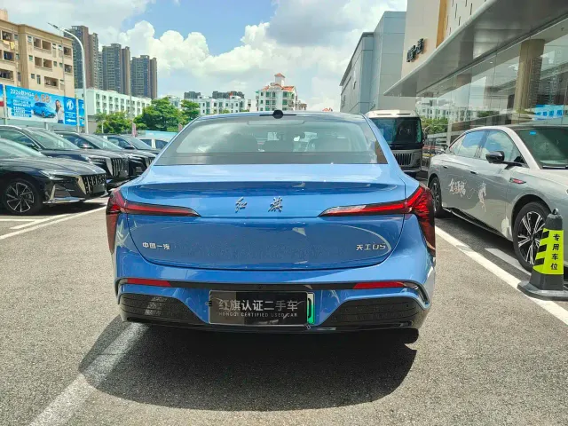 Hongqi Tiangong 05 — Фото автомобиля 6