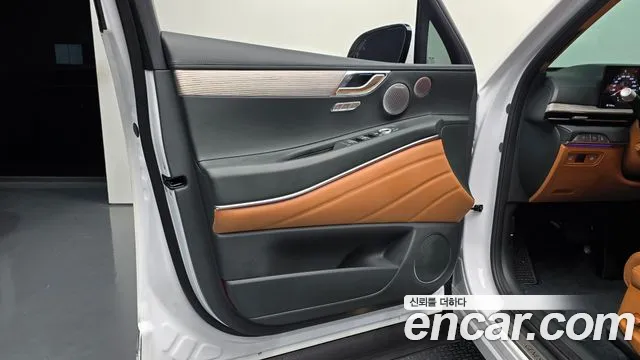 Genesis GV80 — Фото автомобиля 23