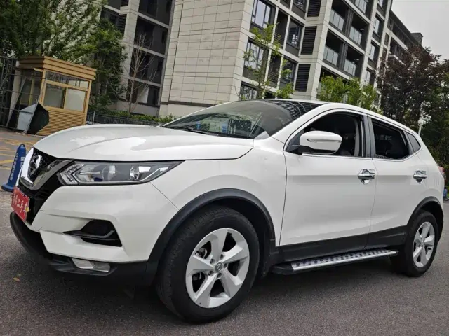 Фотография автомобиля — Nissan Qashqai