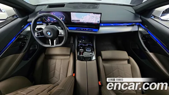 BMW 5 Series G60 — Фото автомобиля 10