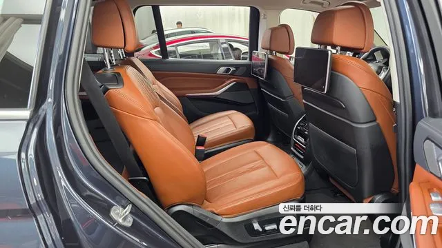 BMW X7 — Фото автомобиля 12