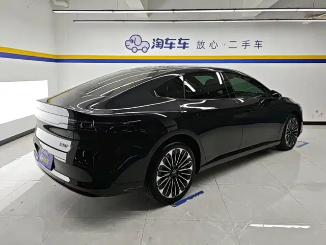 Nissan N7 — Фото автомобиля 3