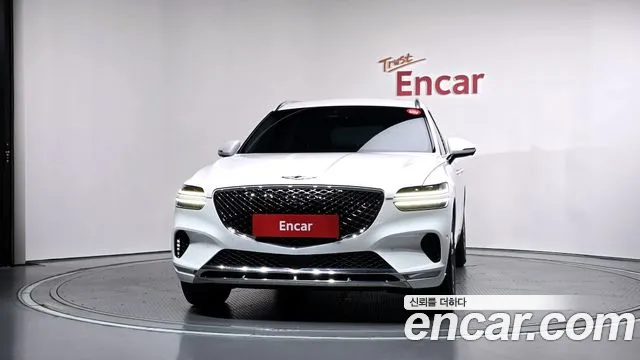 Genesis GV70 — Фото автомобиля 3
