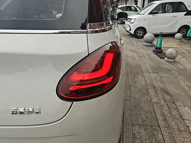 Wuling Bingo — Фото автомобиля 7