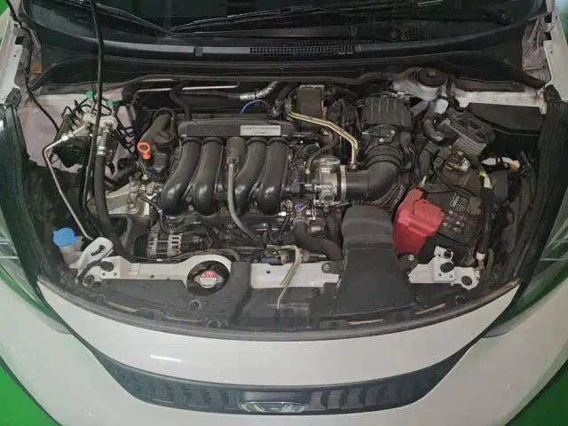 Honda Fit — Фото автомобиля 10