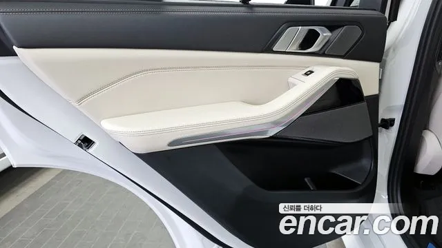 BMW X5 xDrive 40i M Sport — Фото автомобиля 22