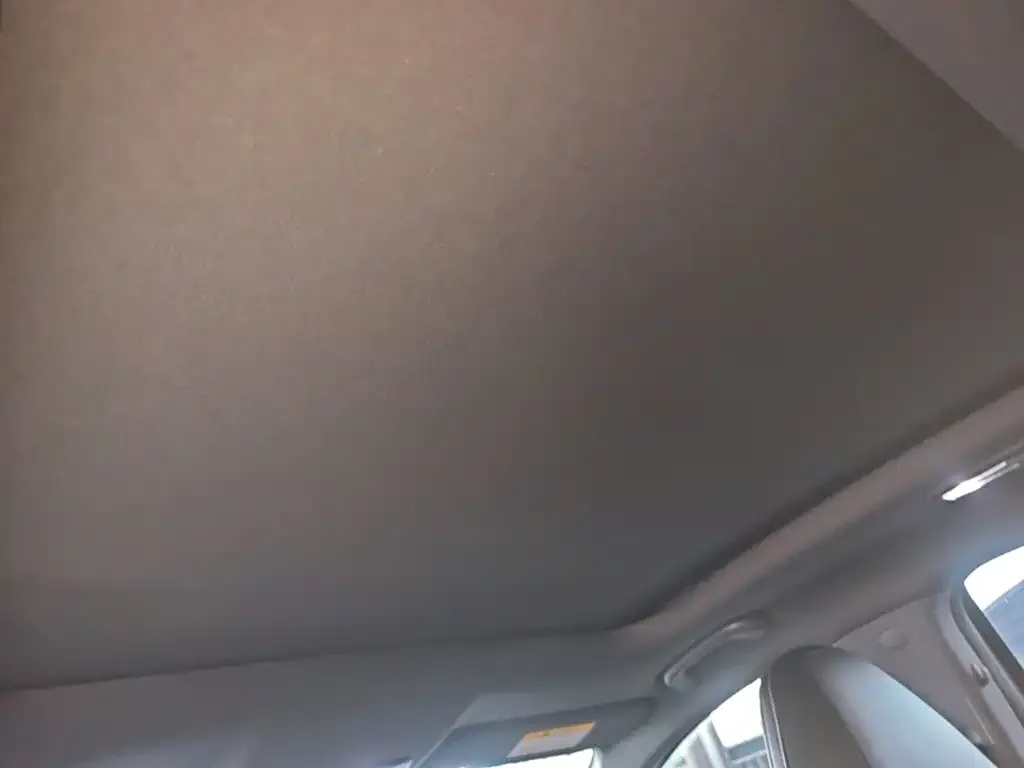 Changan Changan UNI-V 2025 1.5T 500Bar Premium Model — Фото автомобиля 13