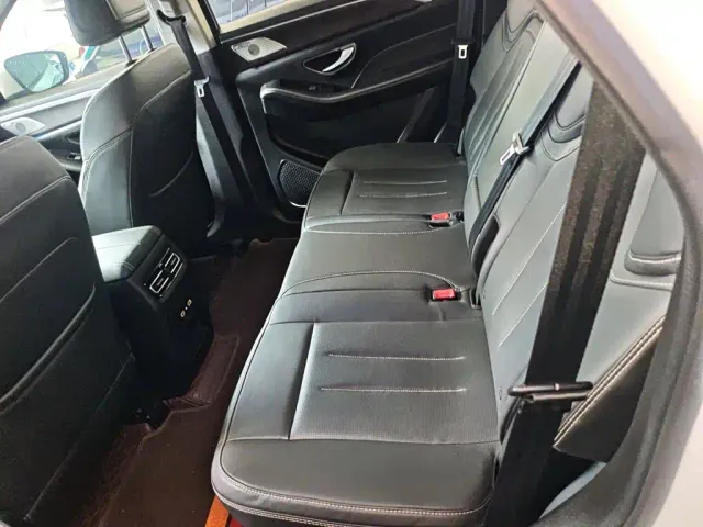 Jetour X90 — Фото автомобиля 12