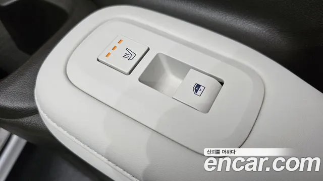 Hyundai Santafe — Фото автомобиля 10