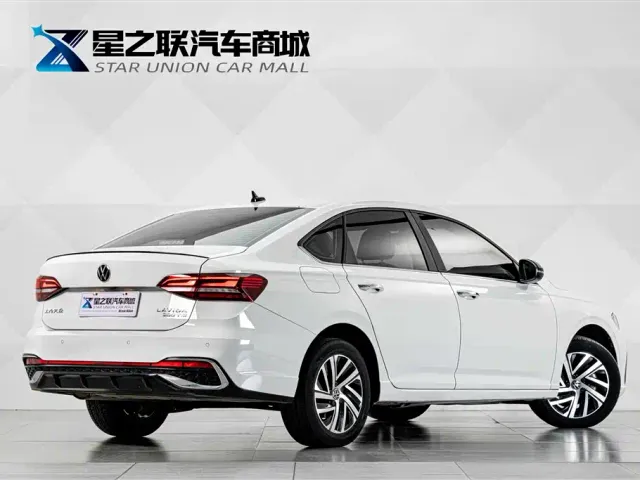 Volkswagen Lavida — Фото автомобиля 6