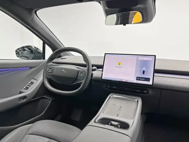 Xpeng P7+ — Фото автомобиля 24