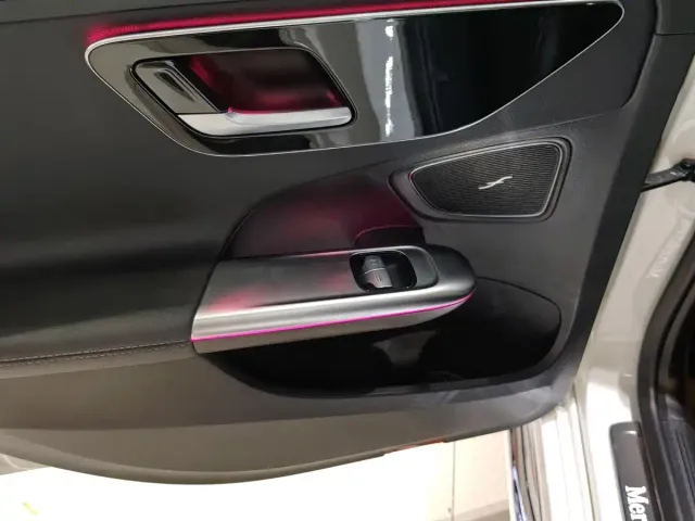 Mercedes-Benz C-Class — Фото автомобиля 11