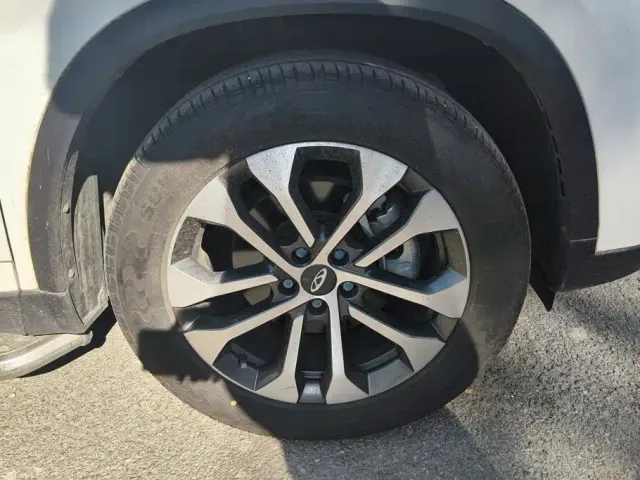 Chery Tiggo 8 — Фото автомобиля 6