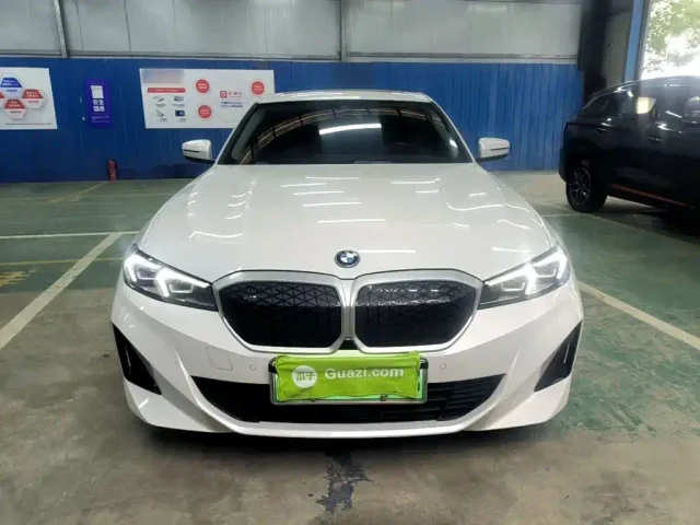 BMW i3 — Фото автомобиля 2