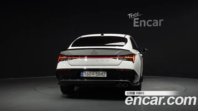 Hyundai Avante CN7 — Фото автомобиля 3