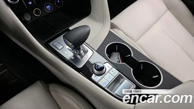 Genesis G70 — Фото автомобиля 9