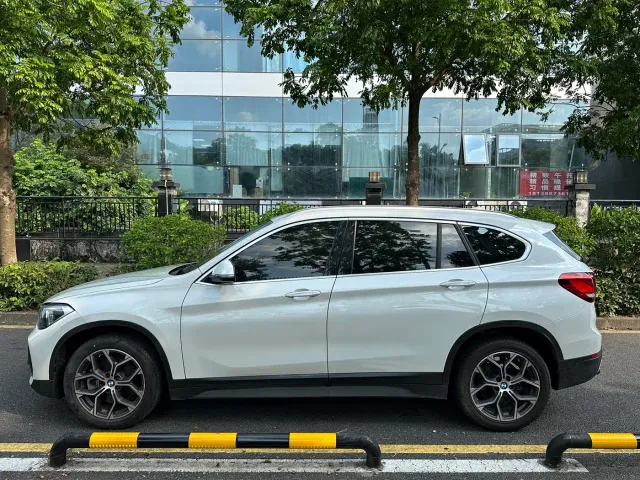 BMW X1 — Фото автомобиля 10