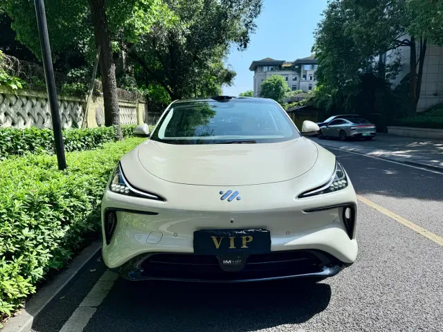 IM Motors LS6 — Фото автомобиля 2