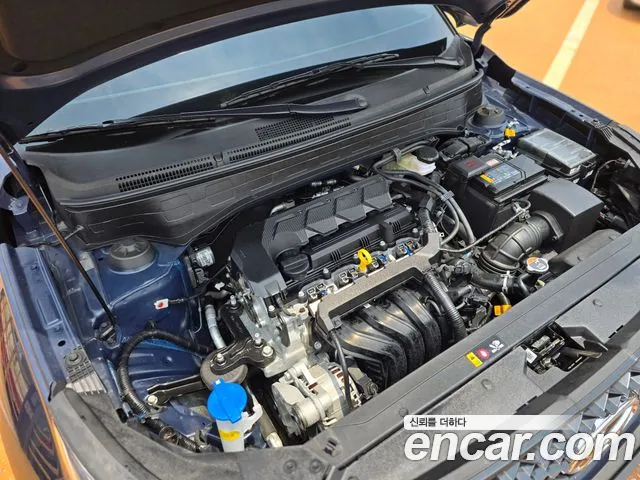 Hyundai Venue — Фото автомобиля 6