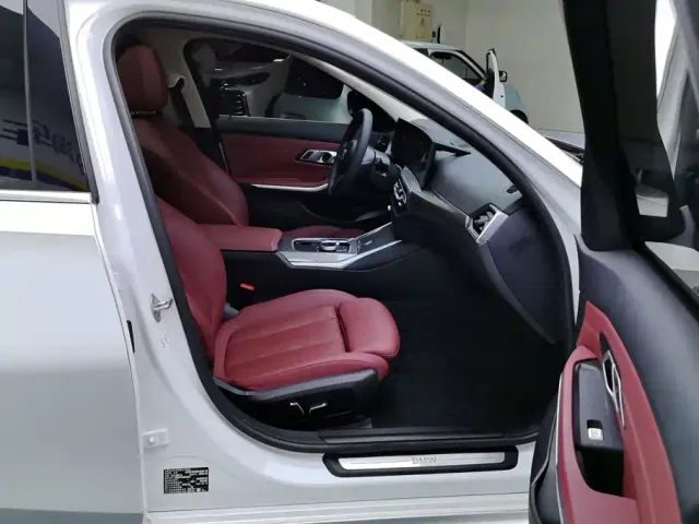 BMW i3 — Фото автомобиля 8