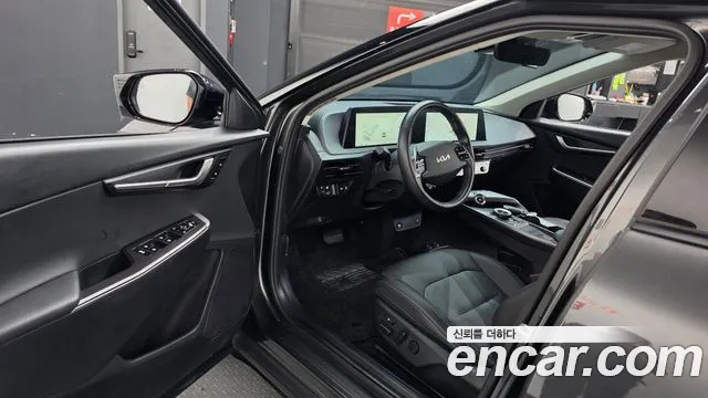 Kia EV6 — Фото автомобиля 10