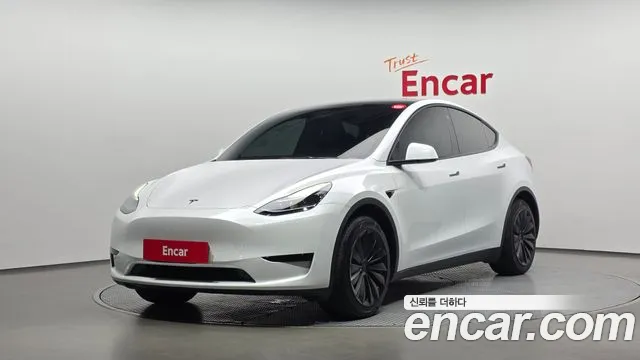 Фотография автомобиля — Tesla Model Y