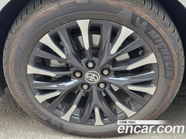 Toyota Alphard 4th Gen — Фото автомобиля 12