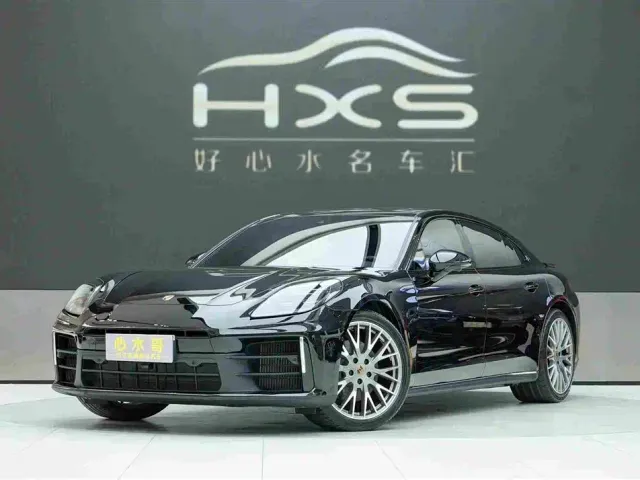 Фотография автомобиля — Porsche Panamera