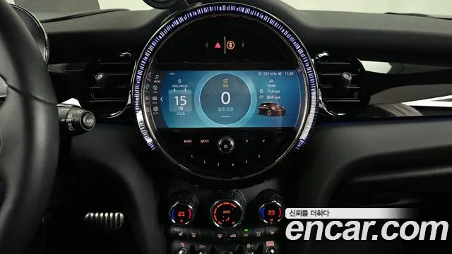 Mini Cooper — Фото автомобиля 14